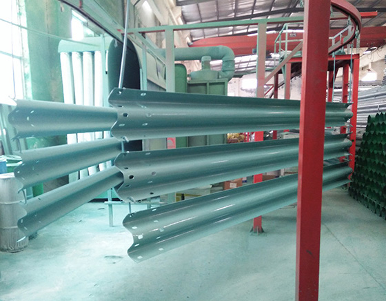 護欄噴塑中(zhong)